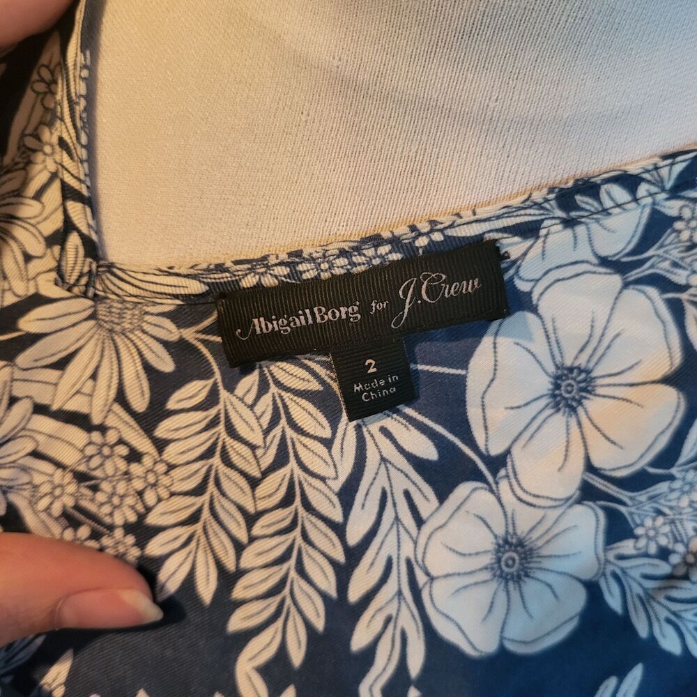 Abigail Borg for J. Crew 100% Silk Sz 2 blue and white Floral - Picture 3 of 4